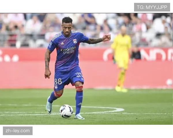 里昂多名中场伤缺，托利索、塔利亚菲科缺阵影响排兵布阵